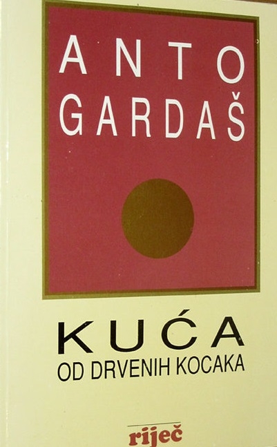 Kuća od drvenih kocaka