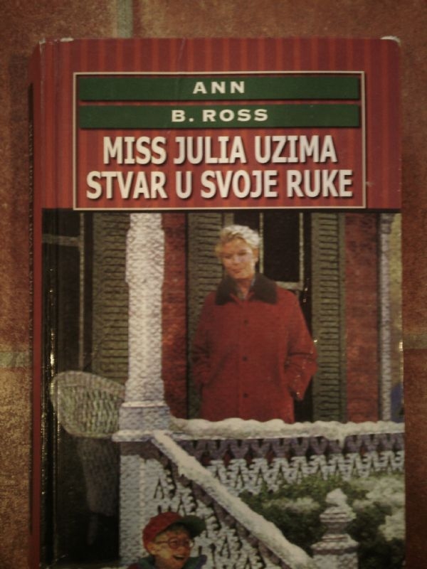 Miss Julia uzima stvar u svoje ruke