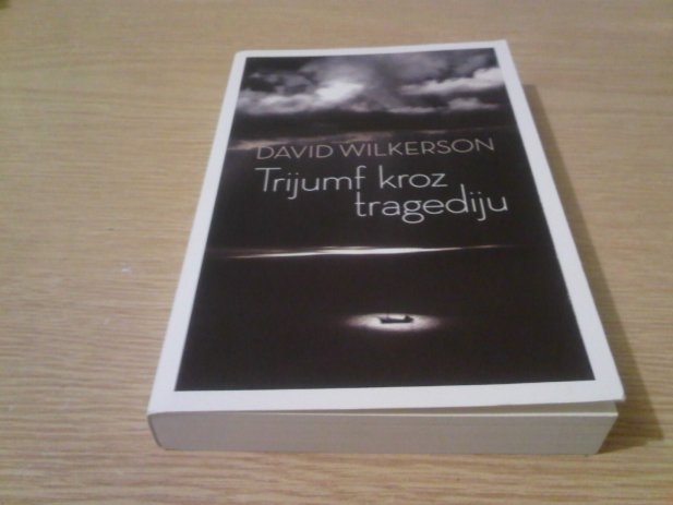 Trijumf kroz tragediju 