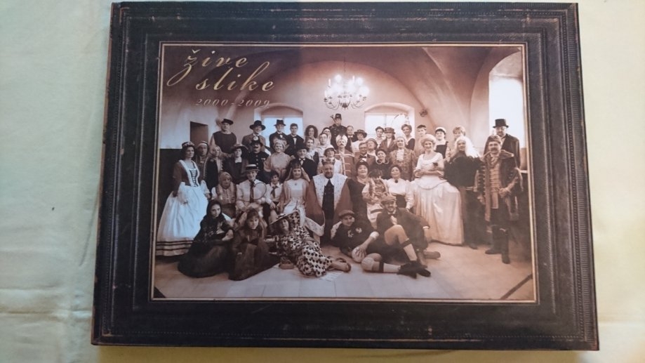 Žive slike : 2000.-2009. : Muzej grada Zagreba, veljača 2009.